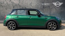 MINI Hatchback 1.5 Cooper Exclusive 5dr Auto Petrol Hatchback